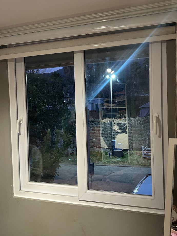 Ventana interior blanca