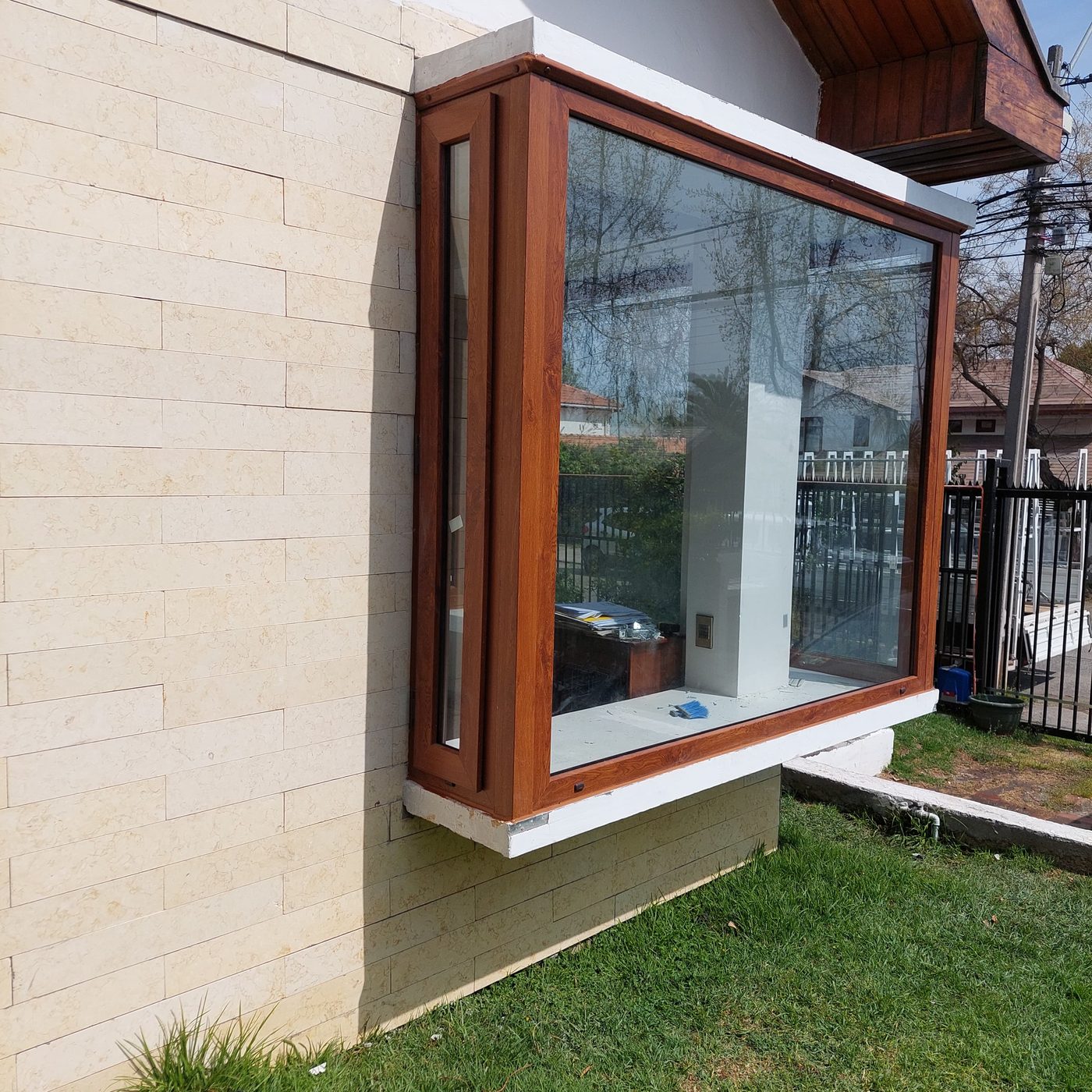 Ventana panorámica madera